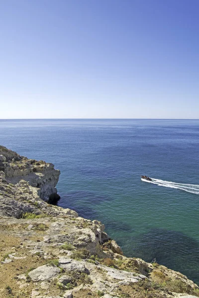 Costa Del Algarve Formaciones Rocosas Océano Atlántico Carvoeiro Lagoa Portugal — Foto de Stock