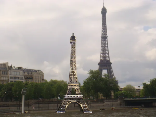 Torre Eiffel de París — Foto de Stock