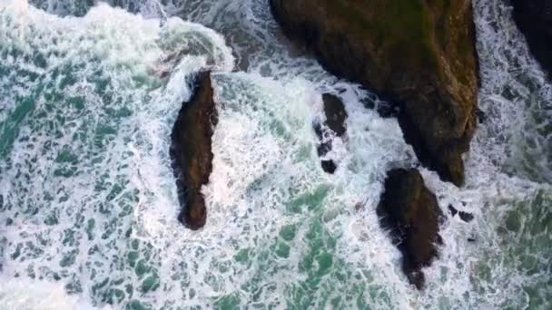 Holywell Bay Drone Aereo Filmato Della Costa Cornwall Inghilterra Vicino — Video Stock
