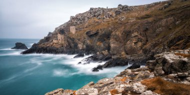 İngiltere 'nin Cornwall' ını yağmalayın..