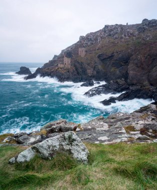 İngiltere 'nin Cornwall' ını yağmalayın..