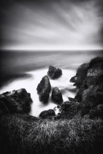 Černá Bílá Fotografie Krásného Západu Slunce Moři — Stock fotografie