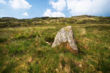 Kahverengi Willy Trigonometri Noktası, Mısır Duvarı, İngiltere 'nin en yüksek noktası