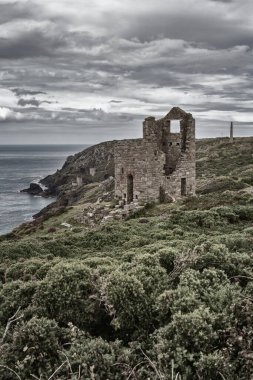 İngiltere 'nin Cornwall' ını yağmalayın..