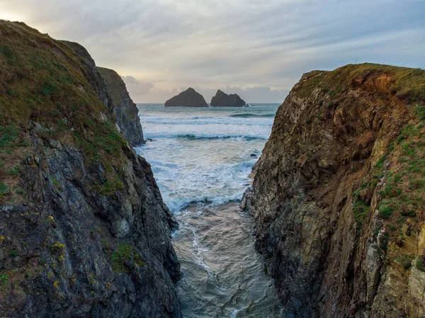 Schöne Aussicht Auf Das Meer Und Die Felsen — Stockfoto