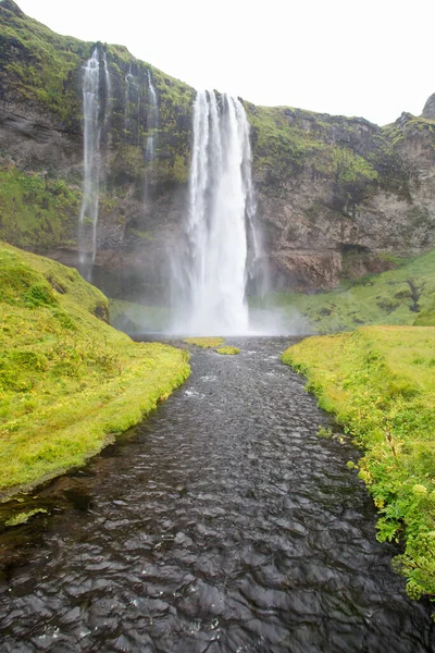 Beautiful Waterfall Mountains — Stock Photo, Image