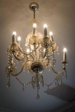 Cep telefonunda klasik avize 