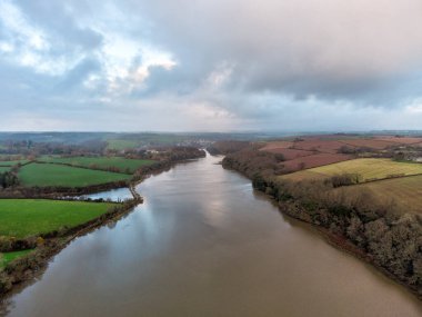 Nehrin kırsal kesimdeki hava manzarası. 