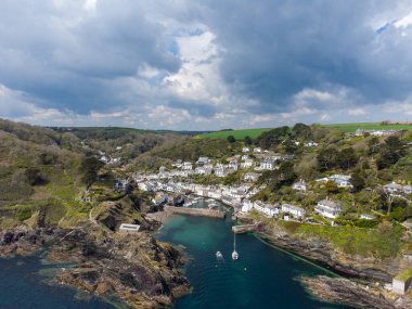 Polperro Limanı Cornwall İngiltere insansız hava aracı