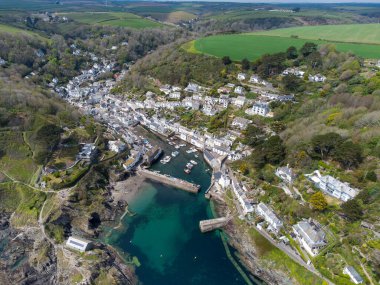 Polperro Limanı Cornwall İngiltere insansız hava aracı