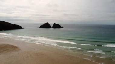 Holywell Körfezi 'ndeki adaların üzerinden uç Mısır Duvarı İngiltere Hava Aracı 