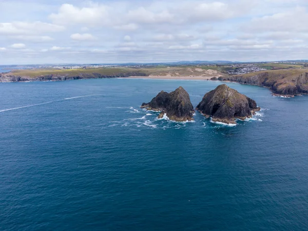 Islas Bahía Holywell Conocido Como Roca Gaviota Carretas Rocas Cornwall —  Fotos de Stock