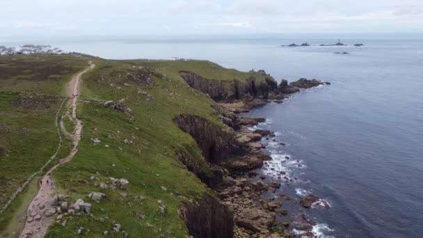 Dron powietrzny lądu koniec Cornwall Anglia uk — Wideo stockowe