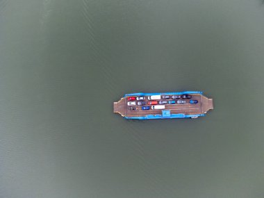 İngiltere 'nin Cornwall Nehri' ndeki Kral Harry feribotu. 