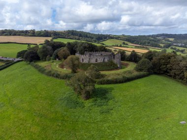 Bodmin Cornwall yakınlarındaki şato İngiltere 'nin insansız hava aracı