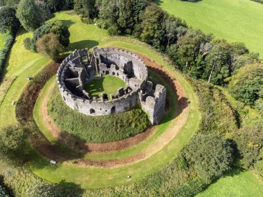 Bodmin Cornwall yakınlarındaki şato İngiltere 'nin insansız hava aracı