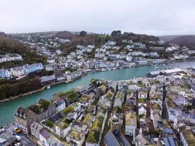 Kıyı şeridinin etrafındaki Birleşik Krallık 'a bakın.
