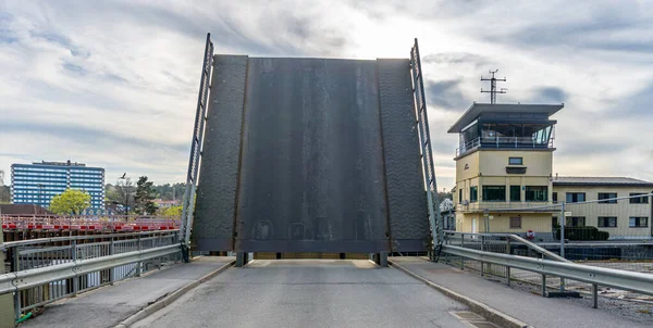 Sodertalje Svédország 2021 Május Bascule Híd Híd Felemelt Részein Toronnyal — Stock Fotó