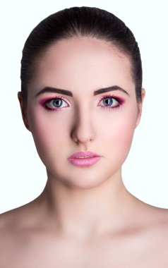 doğal açık cilt ile güzel kız