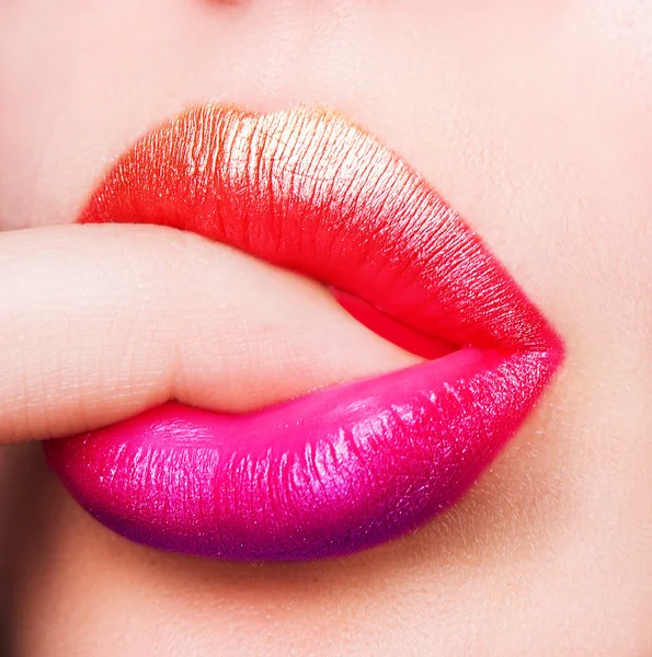 dudaklar. Makro güzellik vurdu.