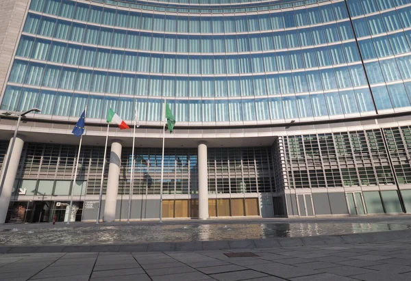 Palazzo Della Regione Felhőkarcoló Olasz Lombardia Régió Közigazgatási Központja Milánóban — Stock Fotó