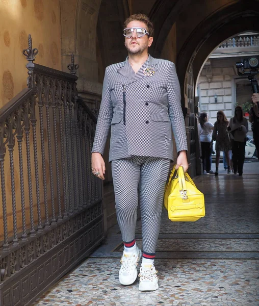 Mode Bloggare Street Style Outfit Före Vivetta Modevisning Milano Modevecka — Stockfoto