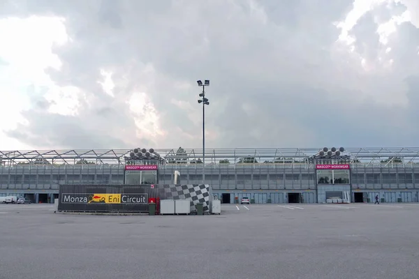 Εξωτερική Άποψη Κεντρικό Περίπτερο Στο Autodromo Nazionale Monza Μια Πίστα — Φωτογραφία Αρχείου