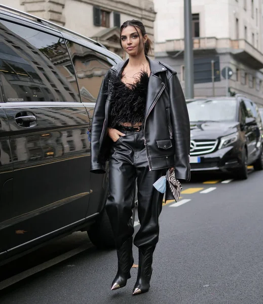 Special Guest Nicole Mazzocato Streetstyle Outfit Vor Hugo Boss Modenschau — Stockfoto