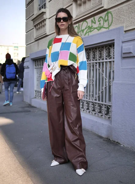 Fashion Blogger Street Style Outfit Msgm Fashion Show Milan Fashion — Stock Photo, Image