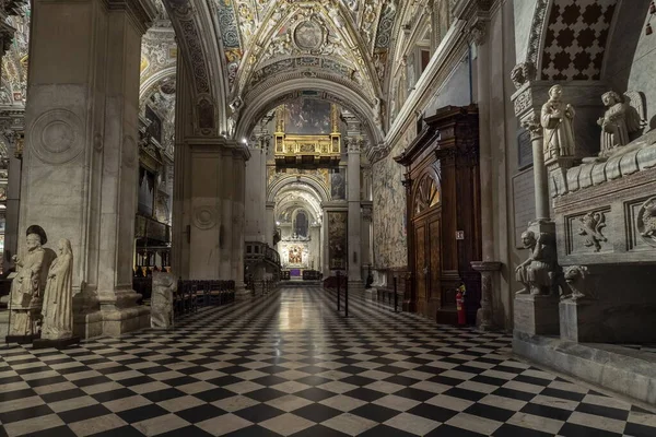 Innenraum Der Basilica Santa Maria Maggiore Die Kirche Ist Romanische — Stockfoto