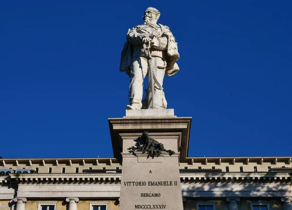 Standbeeld Van Koning Vittorio Emanuele Bergamo Italië — Stockfoto