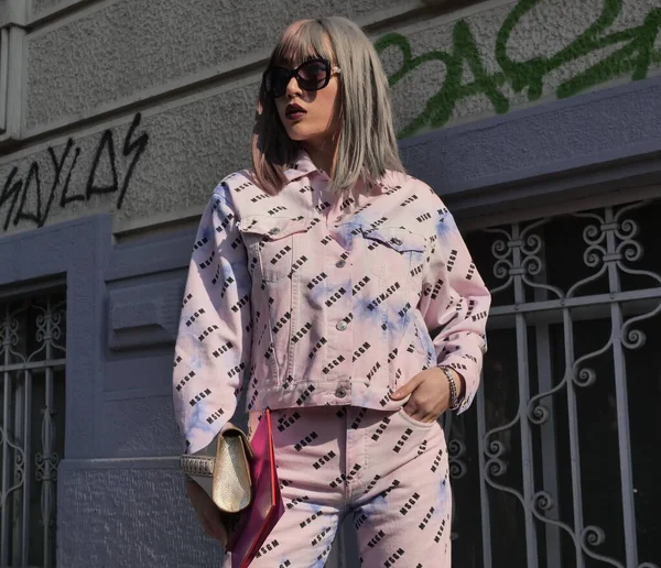 Fashion Blogger Street Style Outfit Előtt Msgm Divatbemutató Milánói Divat — Stock Fotó