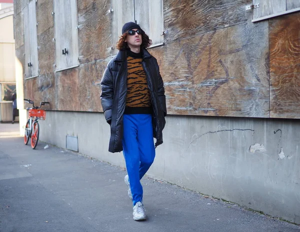 Modebloggerin Streetstyle Outfit Vor Der Marni Modenschau Während Der Mailänder — Stockfoto