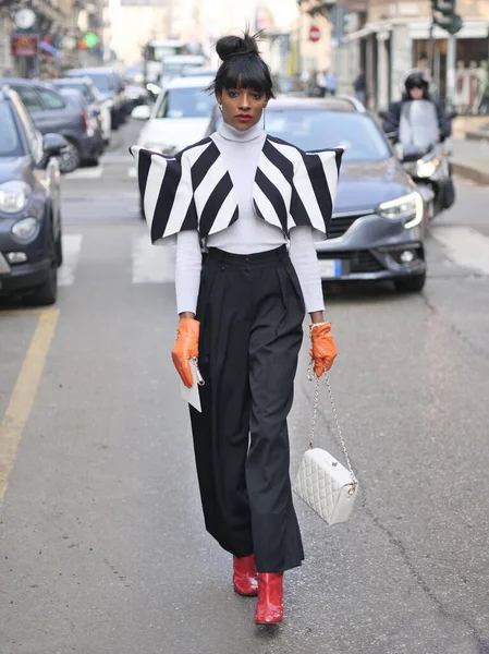 Modebloggerin Gisele Assis Streetstyle Outfit Vor Der Calcaterra Modenschau Während — Stockfoto
