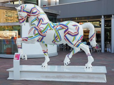 Leonardo Atı projesi, Leonardo 'nun atı Autor Markus Benesch tarafından Milano' nun Portello şehrinde yeniden ziyaret edildi..