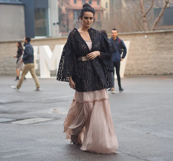 Traje Moda Mujer Calle Antes Del Desfile Moda Les Copins —  Fotos de Stock