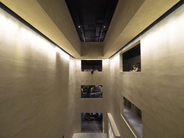 Armani / Silos, Milan 'da Armani koleksiyonlarına adanmış moda sanat alanı.