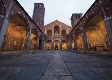 Sant 'Ambrogio Bazilikası, Milano' daki en eski kiliselerden biri. Milan 'ın koruyucu azizi
