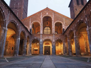 Sant 'Ambrogio Bazilikası, Milano' daki en eski kiliselerden biri. Milan 'ın koruyucu azizi