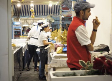  Sanatçılar Milan, İtalya 'da fuar fuarı 