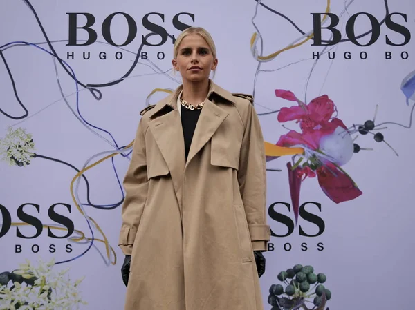 Fashion Blogger Caroline Daur Street Style Preside Boss Fashion Show — стокове фото
