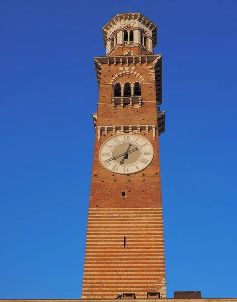 Bells Tower Big Watch Piazza Delle Erbe Square Verona Italy — Stock Photo, Image