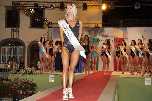 Here First Provincial Selection Miss Italia Lombardia Long Stop Lock — Stock Photo, Image