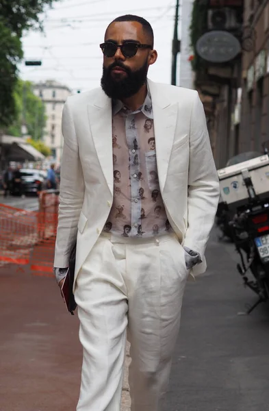 Mode Bloggare Street Style Kläder Innan Neil Barrett Modevisning Milano — Stockfoto