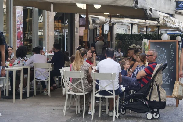 Milán Reapertura Después Del Cierre Situación Ciudad Entre Las Calles —  Fotos de Stock