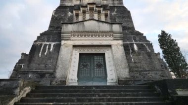 Crespi d 'Adda Mezarlığı, tarihi işçi köyü. Bergamo, Lombardy, İtalya