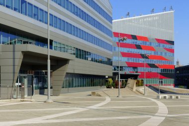 Piazza Gino Valle (Gino Valle Meydanı), 