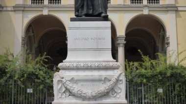Antonio Rosmini bronz Indro Montanelli Parkı, Milan, Lombardy, İtalya