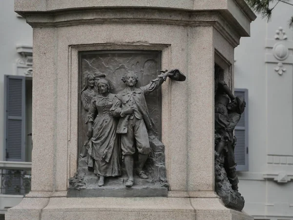 Estatua Escritor Alessandro Manzoni Lecco Italia —  Fotos de Stock