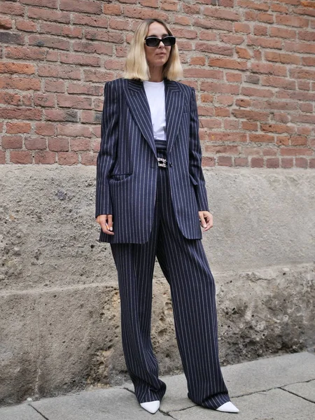  Moda blogcusu Candela sokak tarzı kıyafetler Milano moda haftasında Max Mara defilesinden sonra / kış 2020
